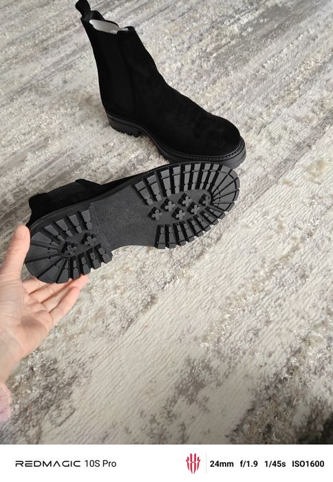 Vând ghete noi barbatesti piele întoarsă