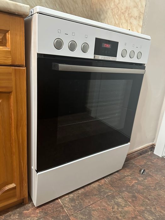 Bosch електрическа готварска печка