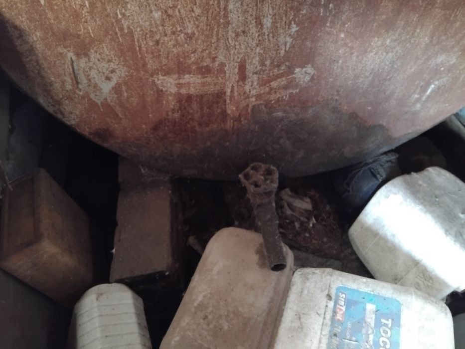 Продам бочку трех кубовую