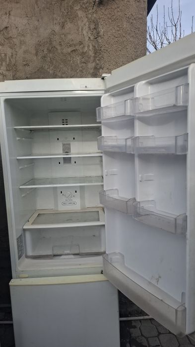 Продам холодильник рабочий