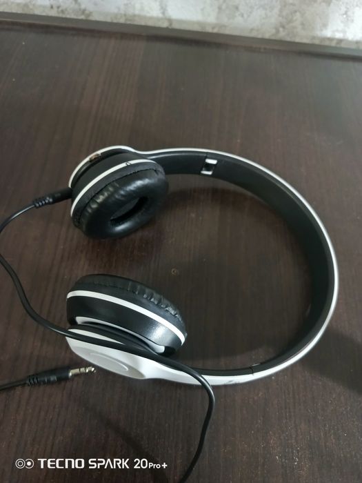 Продам наушники WJ-S / Белые / Sound Bass