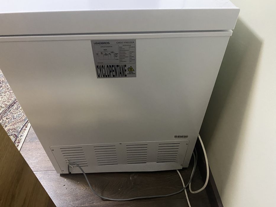 Продам два морозилника идеал состояние