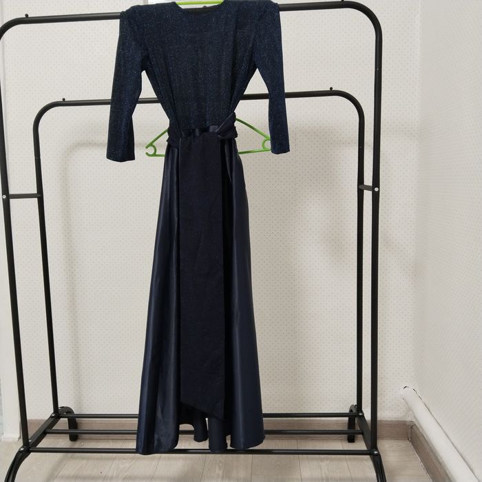 Вечерняя платья2500