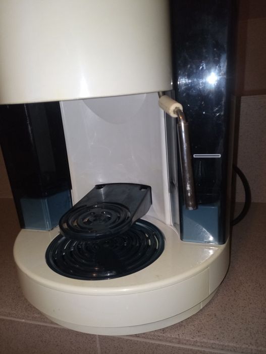 Кафемашина за капсули Lavazza Blue