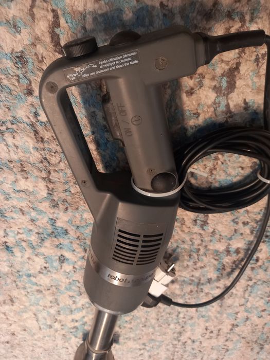 Blender mana Robot coupe cmp 250 v.v.