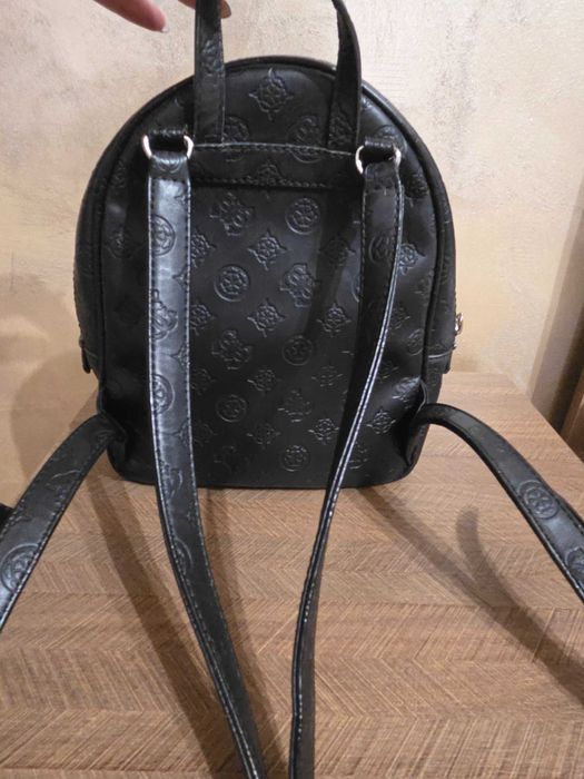 Раница Guess оригинална