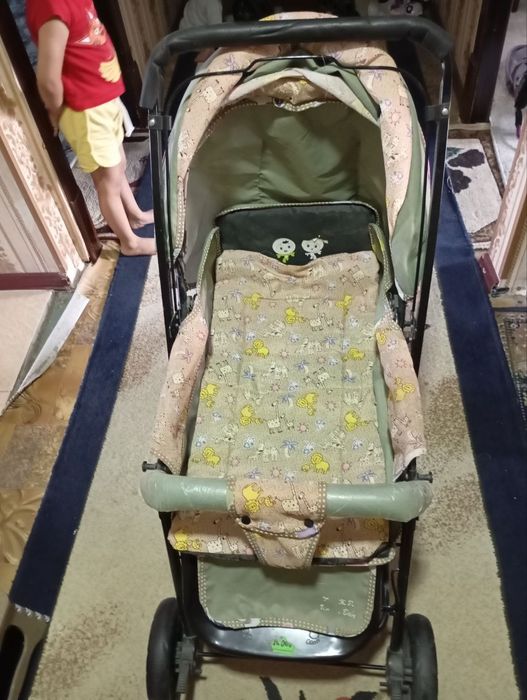 Каляска сотилади