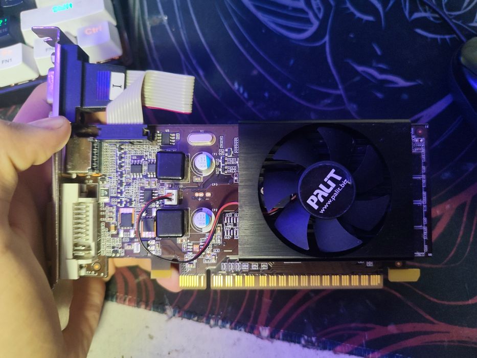 Видеокарта Nvidia 210