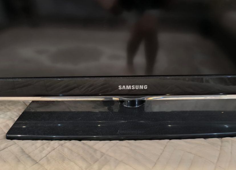 Продам телевизор Samsung