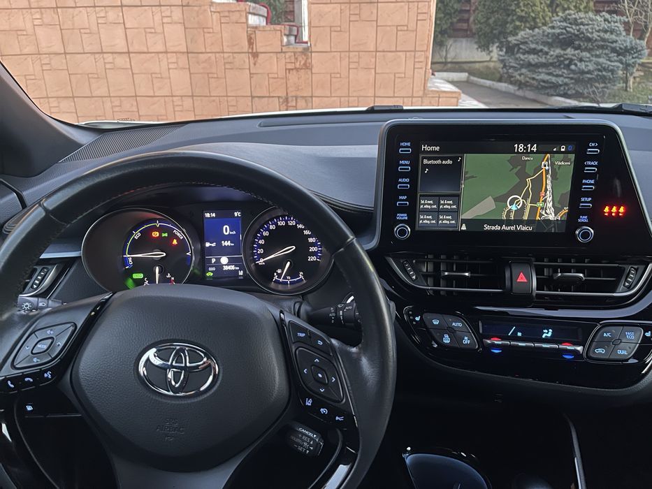 Toyota C-HR | 2.0 Hybrid | 38.000KM | Recent Adusa