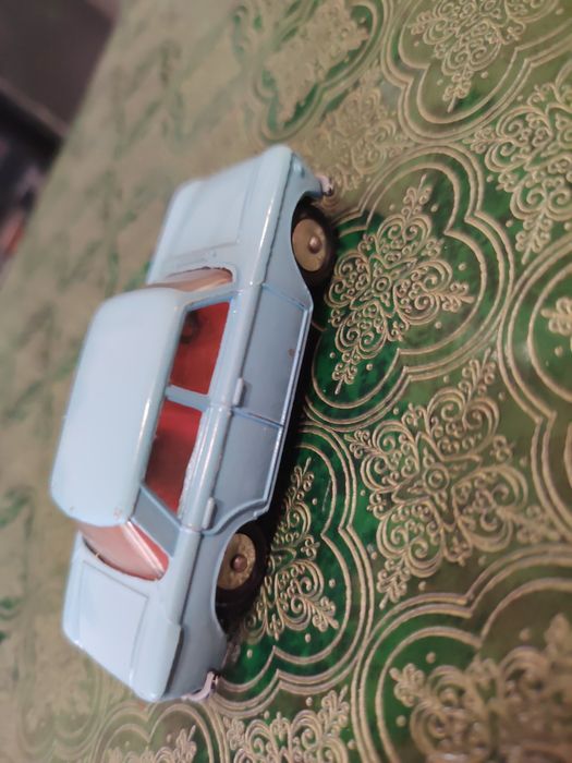 Ретро количка Fiat 1300 n9 mercury
85€