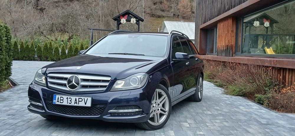 Mercedes C200 , 2.2 D ,webasto ,incalzire scaune ,distronic !!