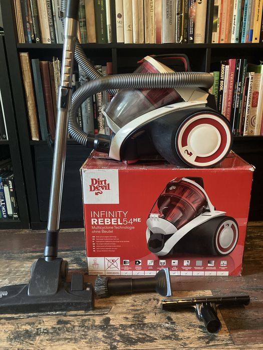 Aspirator fara sac Dirt Devil Infinity Rebel 54