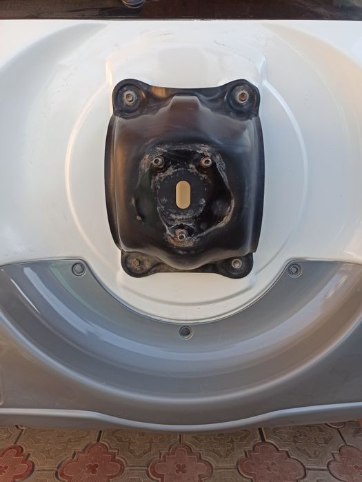 Крепление для запаски Тойота раф 4