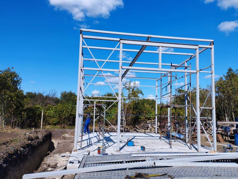 Метални навеси, беседки и конструкции