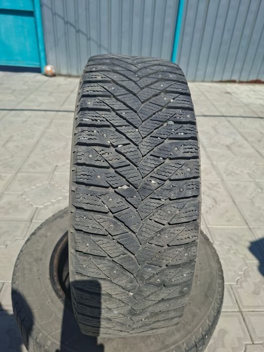 Продам авто шины 195/65 /R15