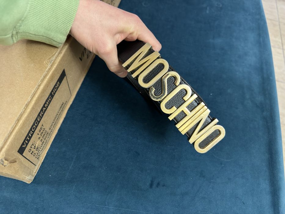 Curea Moschino piele