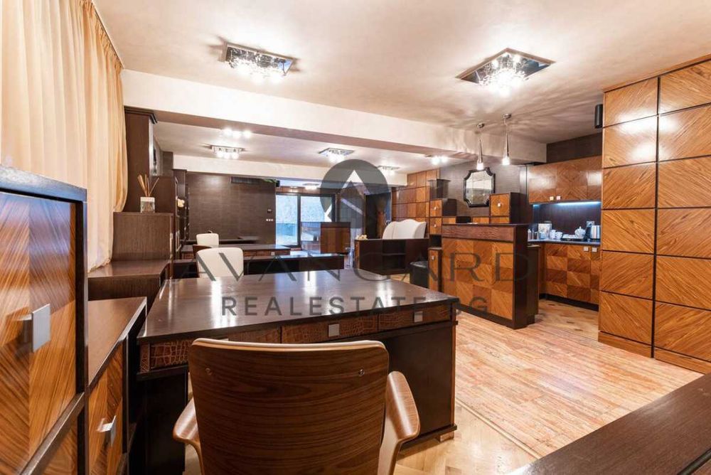 Продава се Офис в Пловдив, Център - 277 кв.м за 2206 €/кв.м - Снимка #8