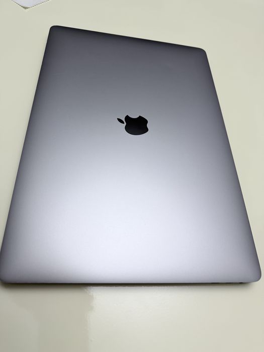 Macbook Pro 2019 16 inch