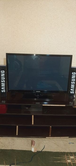 ЖК Телевизор самсунг 40 дюймов