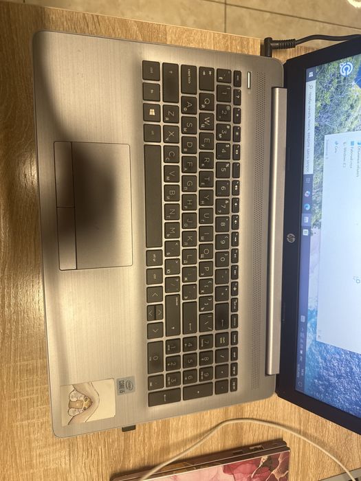 Ноутбук HP 250G8
