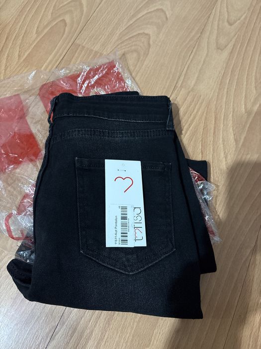 Vand blugi negri dama