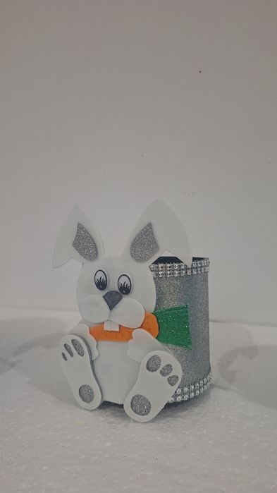 10 Cutiute model iepuras