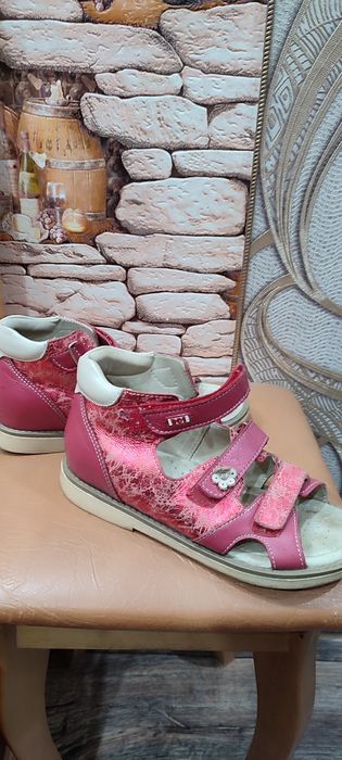 Ортопедические сандалии для девочки