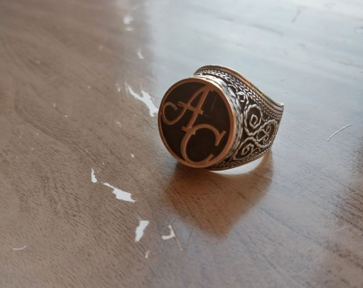 Печатка серебро+золотые буквы