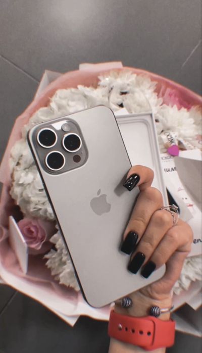 Продам Iphone 15 pro max - 256GB