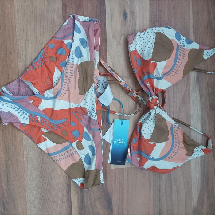 O'Neill S/M нови бански