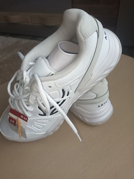 Incaltaminte sport tenis