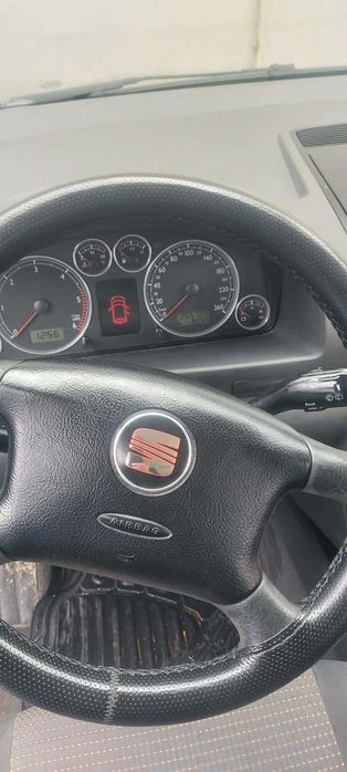 Кола Сеат Алхамбър