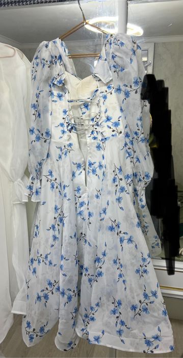 Женское платья на вечер