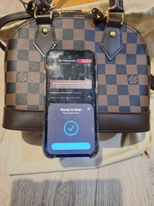Louis Vuitton alma bb