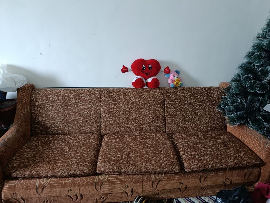 Divan kreslo   sotiladi