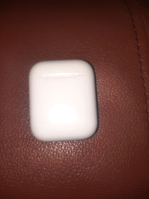 Продам Airpods2  оригинал