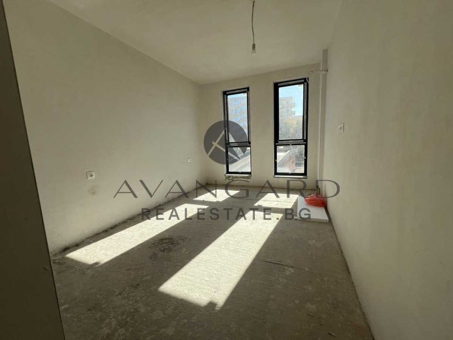 Продава се Тристаен апартамент в Пловдив, Кършияка - 110 кв.м за 770 €/кв.м - Снимка #3