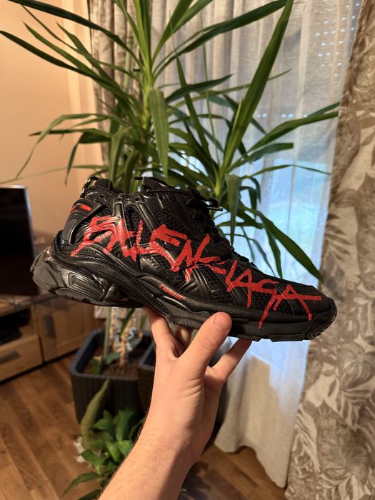 Balenciaga runner