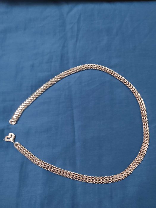 Продам золотую цепь