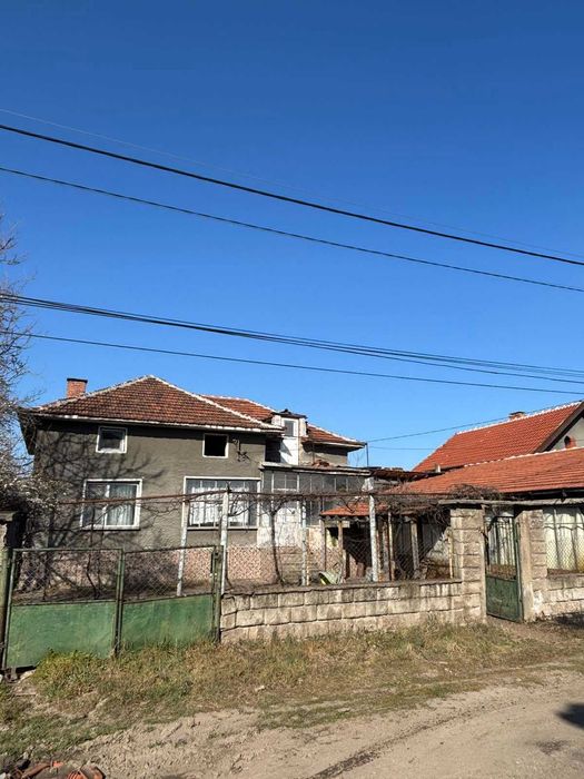 Къща гр.гълъбово