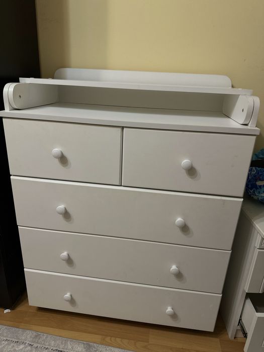 Пеленальный стол-шкаф