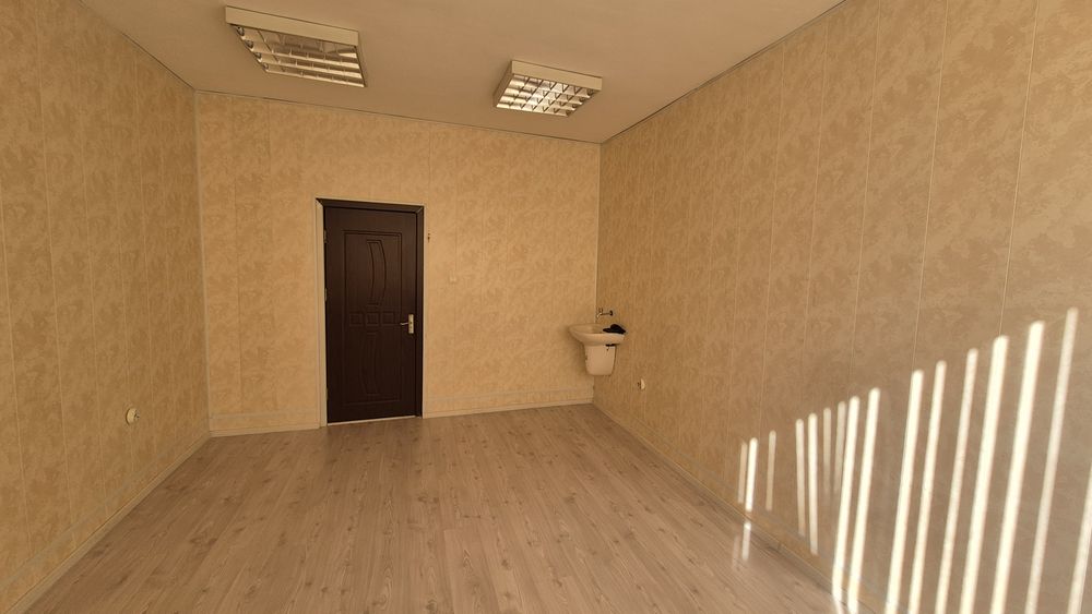 Дава се под наем Офис в Варна, ХЕИ - 20 кв.м за 178.5 € - Снимка #4
