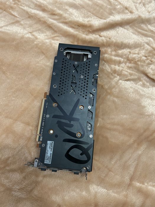 Placa video AMD RX 6650 XT 8GB, x3 fans