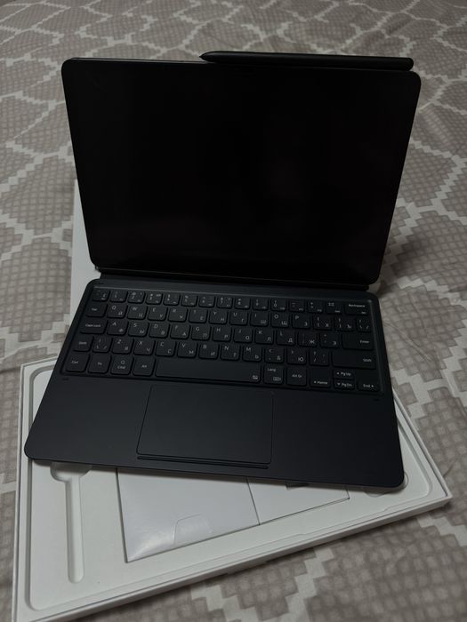 Планшет Samsung Tab S8
