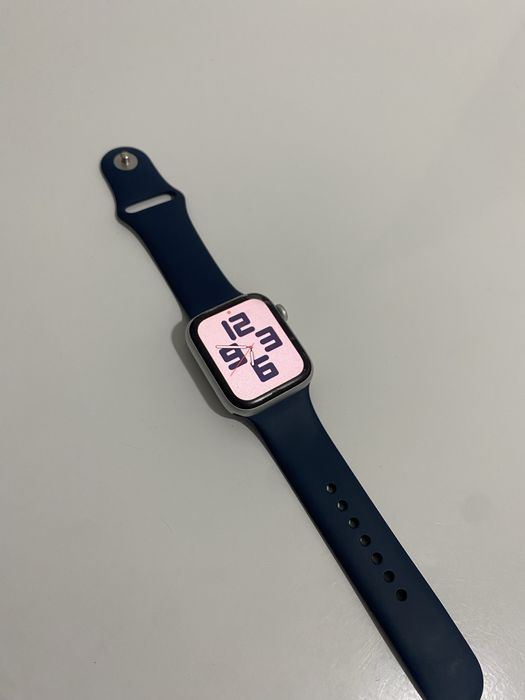Apple Watch se гарантия