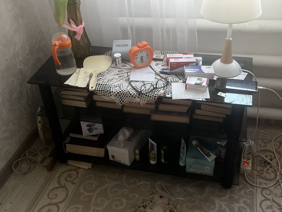 Столик под телевизор