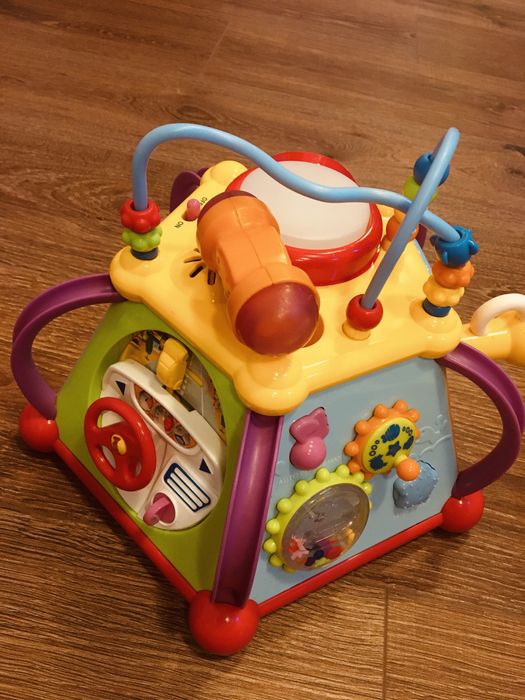 Пееща играчка по Монтесори