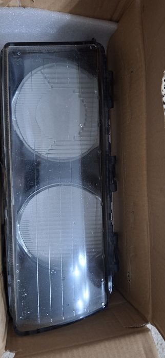 Фара (стекло) бмв е36 R правая