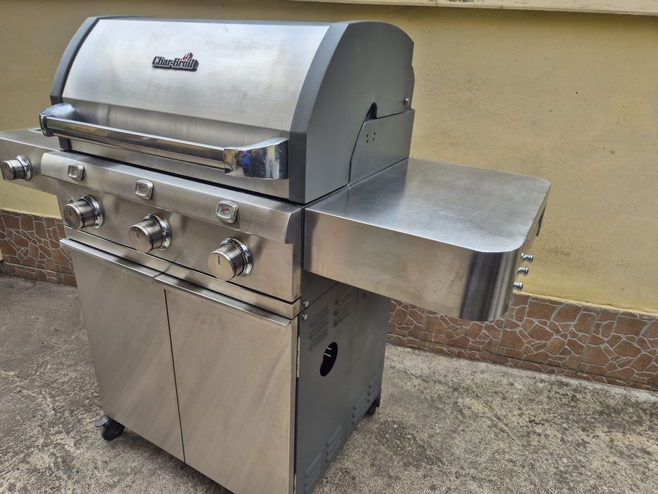 Газово барбекю Char-Broil TITAN T5000.